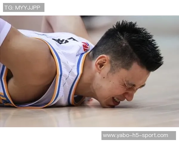 费尔斯半场表现低迷仅得2分3板4助攻球队需寻找新突破口